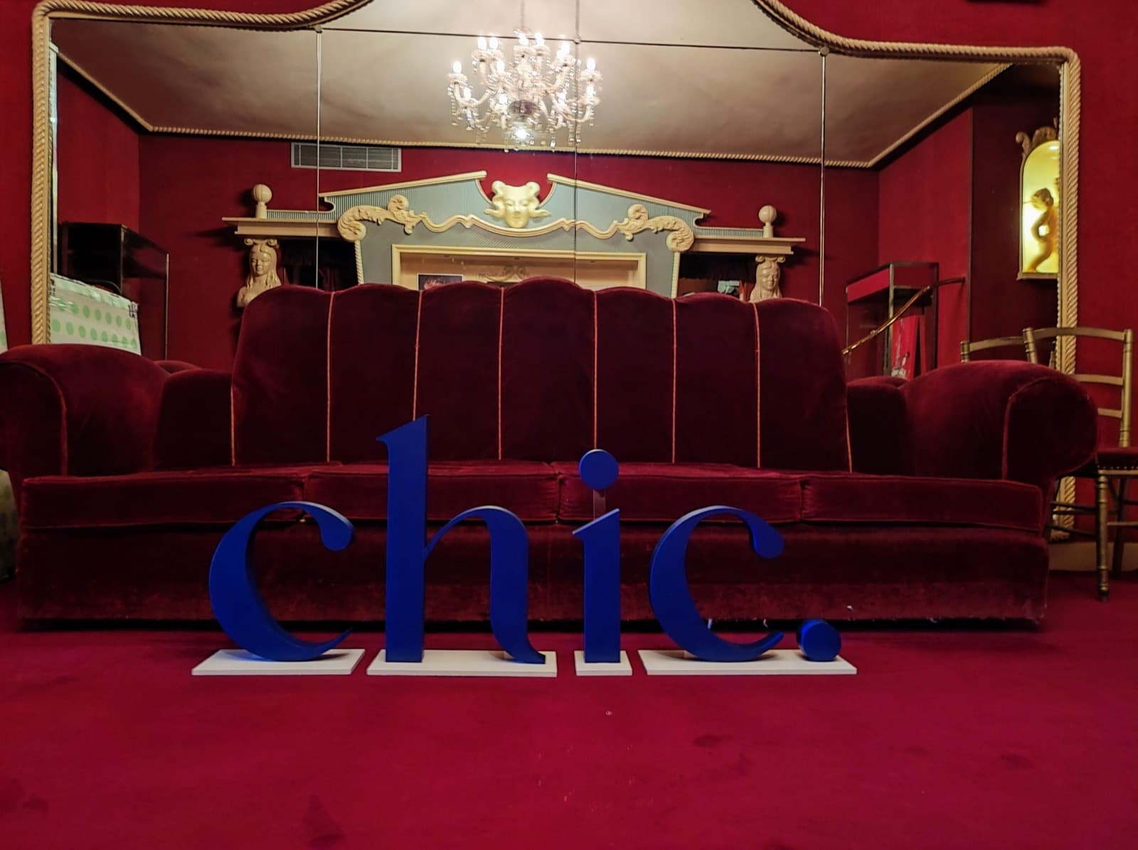 Lettres lumineuses ONE TEAM pour soirée Eutelsat à l’Orangerie d’Auteuil